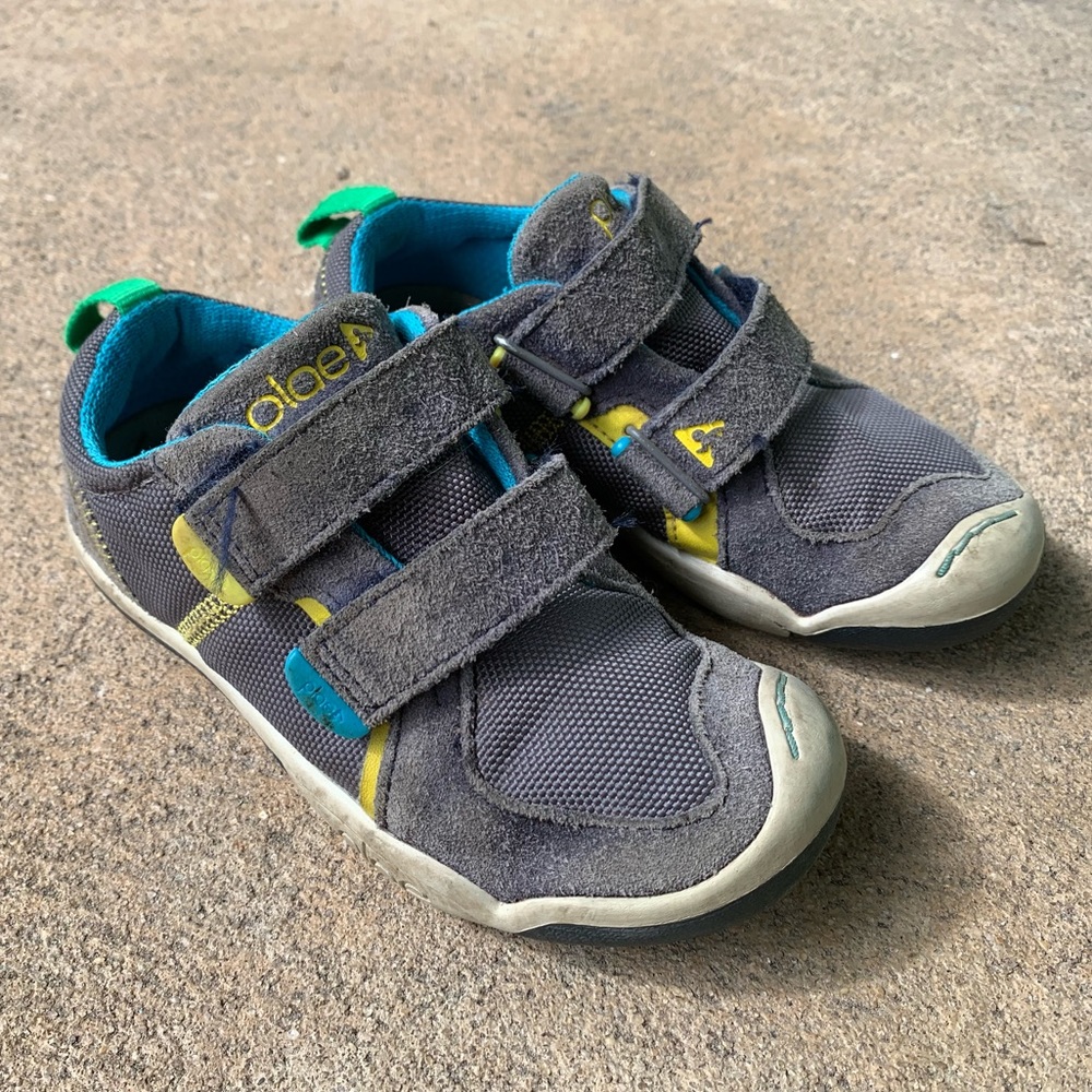 Plae Shoes Kids Size 11